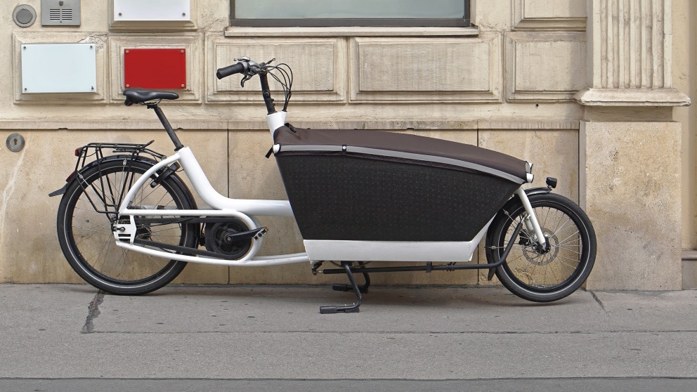 Transport bicycle with big cargo box (c) istock/Tatabrada