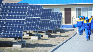 Solaranlagen in Kasachstan:  Das Interesse an erneuerbaren Energien wächst.