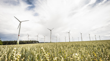 Beim Ausbau der Windenergie wollen Bürgerinnen und Bürger mitsprechen. Das hat das Soziale Nachhaltigkeitsbarometer der Energiewende ergeben.