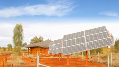 Solaranlagen können auch abgelegene Regionen Afrikas mit Strom versorgen.
